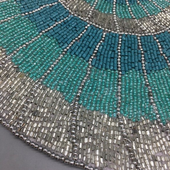 x4 Coastal Collection Beaded Abalone Shell Placemat Set Ocean Blue Silver Beach - Picture 5 of 9